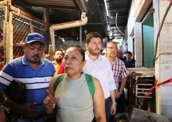 Jose Abarca Gestiona Apoyos A Afectados Del Mercado Lopez Rayon - El Día De Michoacán