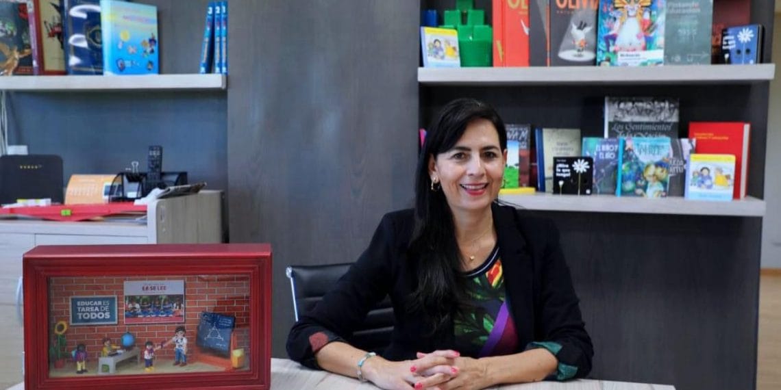 La secretaria de Educacion Gabriela Molina | El Día de Michoacán
