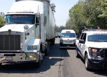 Recuperan Trailer - El Día De Michoacán