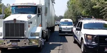 Recuperan Trailer - El Día De Michoacán