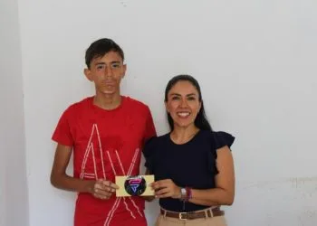 Impulsa Fanny Arreola El Deporte En Apatzingán; Apoyo Al Ciclista Jorge Eduardo Huerta Béjar