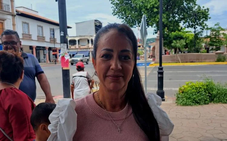 Tramitan Para Dotar De Lámina Galvanizada Y Tinacos Para Agua 23 Nombra Bedolla A Lenin López Como Director General Del Ijumich