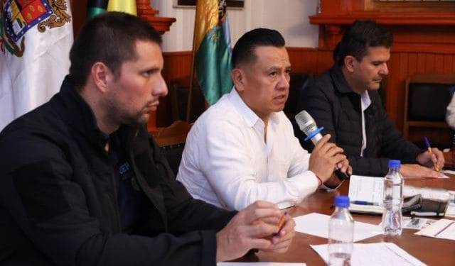 Brinda PC estatal apoyo a habitantes de colonia Prados Verdes