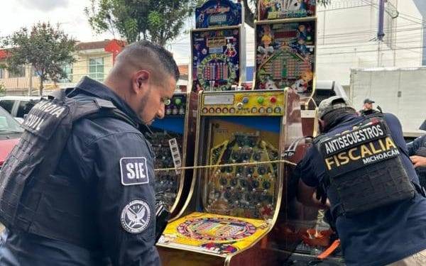 Aseguran en operativo 307 máquinas tragamonedas en Uruapan