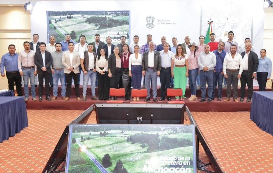 Bedolla refrenda apoyo a municipios para su desarrollo | El Día de Michoacán