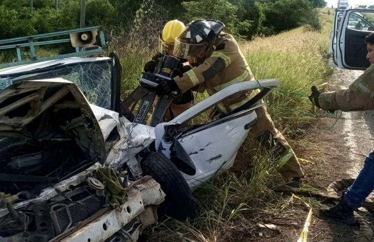 Muere Pastor De Iglesia Cristiana En Accidente Vehicular En Zarapitiro 21 Levantan, Torturan, Ejecutan Y Descuartizan A Seis Personas En Zitácuaro