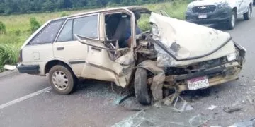 Choque De Frente En La Autopista Siglo Xxi 23 En Cateo De Billar; Asegura Seis Máquinas Tragamonedas Y Sustancia Con Apariencia De Narcótico
