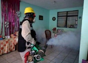 En cateo de billar; asegura seis máquinas tragamonedas  y sustancia con apariencia de narcótico