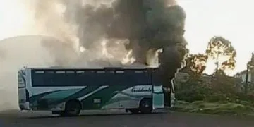 Queman Autobús En Bloqueo Por Desaparición De Policías Comunales 23 Vinculan A Proceso A Dos Presuntos Responsables De Múltiple Feminicidio Y Tentativa De Homicidio De Un Niño De Dos Años, Ocurrido En Penjamillo