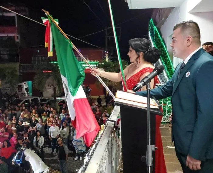 Ceremonias Del Grito De Independencia, En Alegría Y Calma En Michoacán