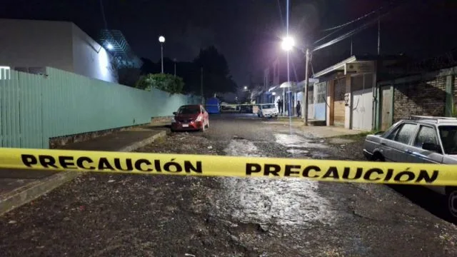 Con 10 Balazos Ejecutan A Uno Fuera De Hospital En Uruapan 22 Con 10 Balazos Ejecutan A Uno Fuera De Hospital En Uruapan