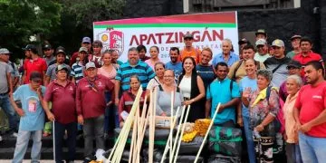 Entrega Fanny Arreola Herramientas De Trabajo A Personal De Aseo Público