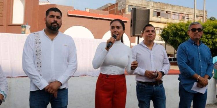 Fanny Arreola se reúne con el personal del Ayuntamiento: “Estamos aquí para servir a la gente”