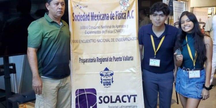 Estudiantes del Cecytem ganan plata y mención honorífica en concurso nacional de física 1 Estudiantes del Cecytem ganan plata en concurso nacional de fisica - El día de Michoacán