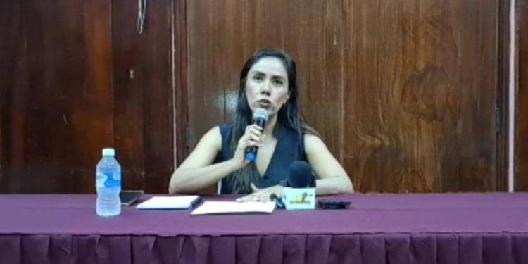 Paciente malherido en volcadura es trasladado en helicóptero de Coalcomán a Morelia