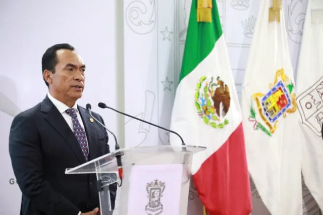 Llegan Tenis Para Estudiantes De Todo El Estado: See