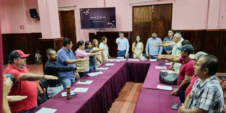 Instalan nuevo comité de salud en Apatzingán 1 Instalan nuevo comité de salud en Apatzingán