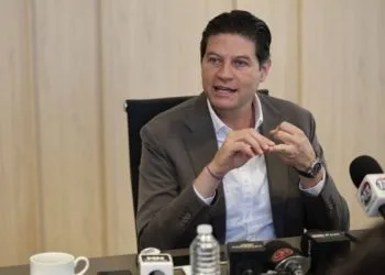 Llegan Tenis Para Estudiantes De Todo El Estado: See