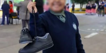 Llegan Tenis Para Estudiantes De Todo El Estado: See