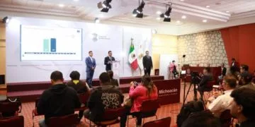 Llegan Tenis Para Estudiantes De Todo El Estado: See