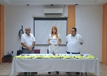Presentan a Liliana García Maldonado, como nueva presidente de la fundación «CUSOVASAE» en Apatzingán