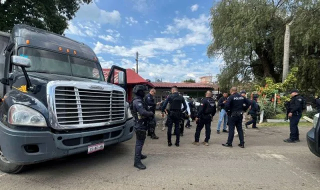 Presunto Delincuente Abatido, 5 Detenidos, Así Como Armas Y Vehículos Asegurados Tras Balacera En Erongarícuaro 19 Presunto Delincuente Abatido, 5 Detenidos, Así Como Armas Y Vehículos Asegurados Tras Balacera En Erongarícuaro