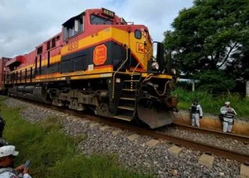Roban Llantas De Contenedor En El Ferrocarril