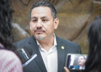 A una horas de tomar posesión como diputada Xóchitl Ruiz sale del PRI