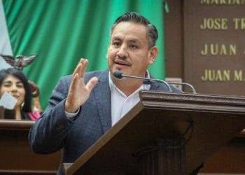Bedolla asiste a toma de protesta de gobernadora de Guanajuato