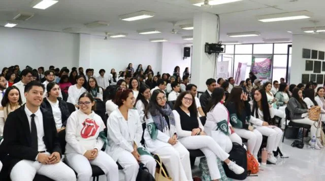 Lleva Seimujer A Estudiantes De Medicina Campaña Sobre El Aborto 19 Lleva Seimujer A Estudiantes De Medicina Campaña Sobre El Aborto