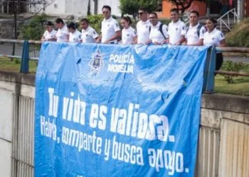 Paciente Malherido En Volcadura Es Trasladado En Helicóptero De Coalcomán A Morelia