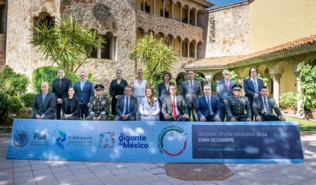 Activista Heydi León Recibe Premio Michoacano Del Orgullo Por Defensa De Las Mujeres Trans