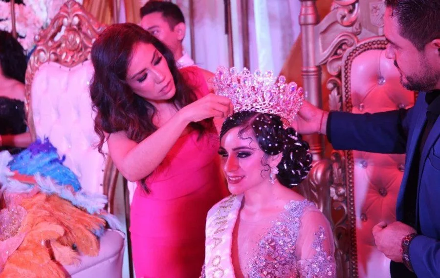 Coronan A Linda 1Ra. Como Reina Octubrina 2024