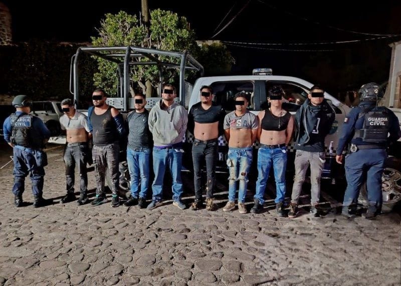 Detenidos 8 hombres por su presunta participacion en un robo en Cuitzeo | El Día de Michoacán