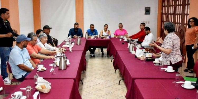 Activista Heydi León recibe Premio Michoacano del Orgullo por defensa de las mujeres trans