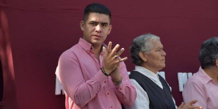 Campaña contra el cáncer de mama debería iniciar desde las aulas con las adolescentes: Hugo Molina