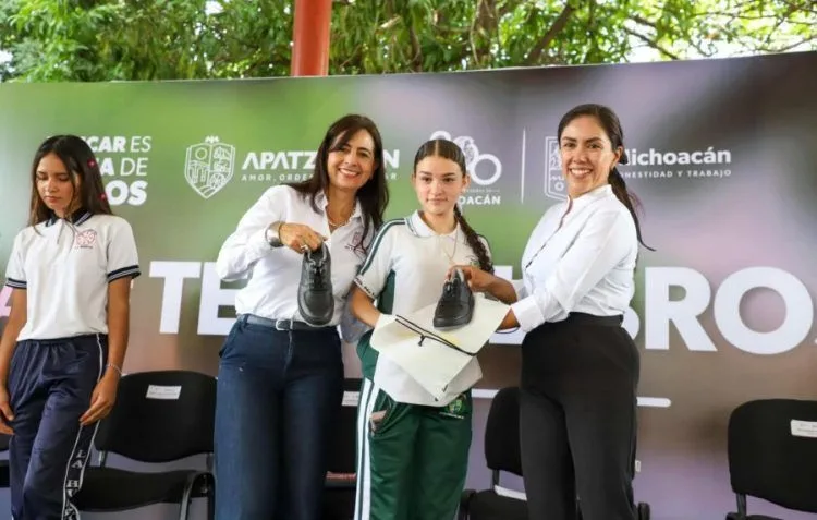 Obra Educativa Y Otras Acciones Benefician A Más De 5 Mil Alumnos En Apatzingán: See 21 Gobierno De México Presenta Pensión Para El Bienestar De Las Adultas Mayores De 60 A 64 Años