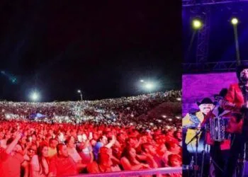 Originales De San Juan Abarrotan El Teatro Del Pueblo