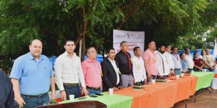 Planteles de Cecytem en Apatzingán y La Huacana cumplen 20 años de educar a distancia 1 Concluye SCOP cuartel para la Guardia Civil en Arteaga