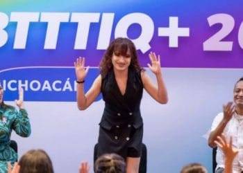 Activista Heydi León recibe Premio Michoacano del Orgullo por defensa de las mujeres trans
