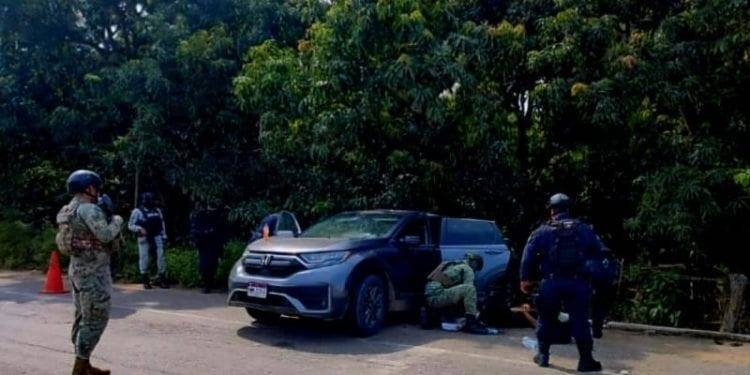 Bedolla informa a Sheinbaum afectaciones por huracán John