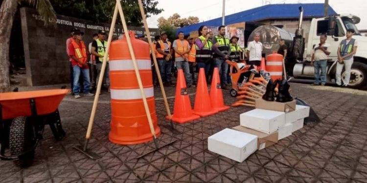 Fanny Arreola inicia programa de Bacheo en Apatzingán 1 Michoacán, primer estado en aprobar su propia reforma al Poder Judicial: Bedolla