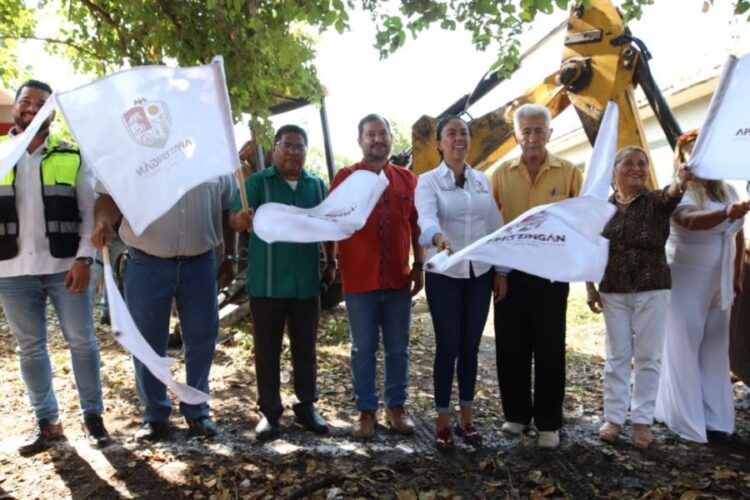 Fanny Arreola Pone En Marcha Obras De Infraestructura Educativa En Apatzingán