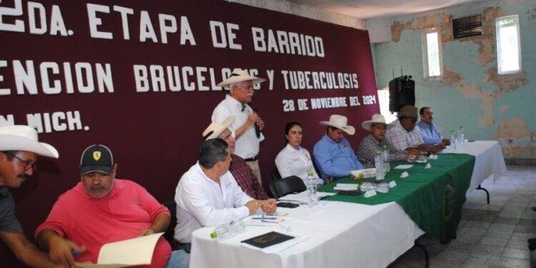 Banderazo a 2da. etapa de Barrido Ganadero de detección de Brucelosis y Tuberculosis en Apatzingán