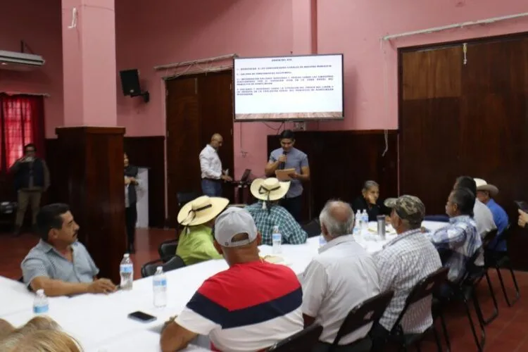 Comisariados Ejidales Presentan Necesidades De La Zona Rural 20 Por Decisión Del Cabildo Se Accederá A Maestrías Y Doctorados, A Través De La Univim: Hugo Molina