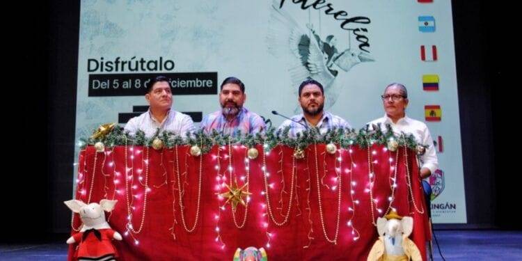 Con la presencia de cinco países llega Apatzingán el espectáculo Titeralía