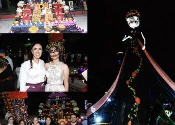 Encienden La Monumental Catrina En Apatzingán