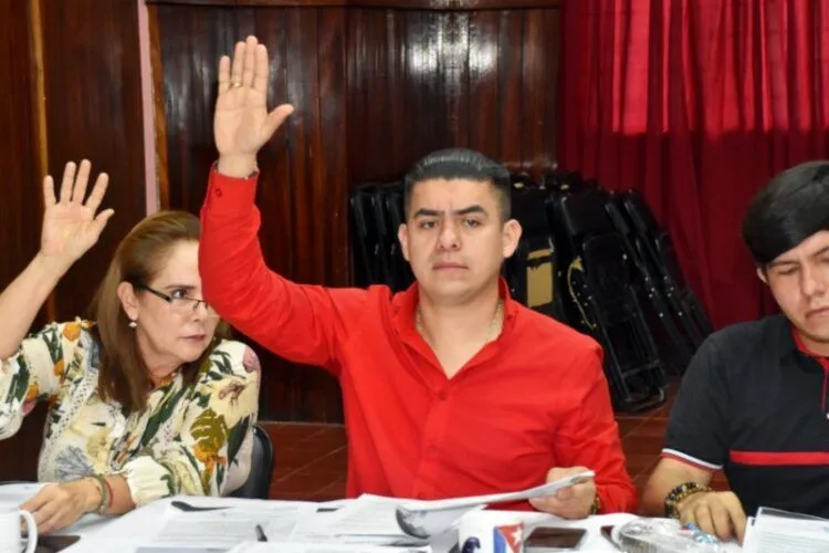 Por Decisión Del Cabildo Se Accederá A Maestrías Y Doctorados, A Través De La Univim: Hugo Molina