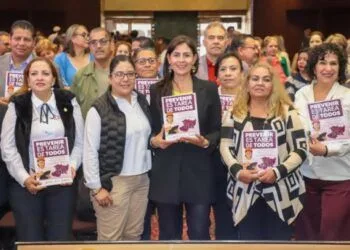 Alfonso Martínez Y Paola Delgadillo Presentan Actividades De La ‘Navidad Mágica En Morelia’‍