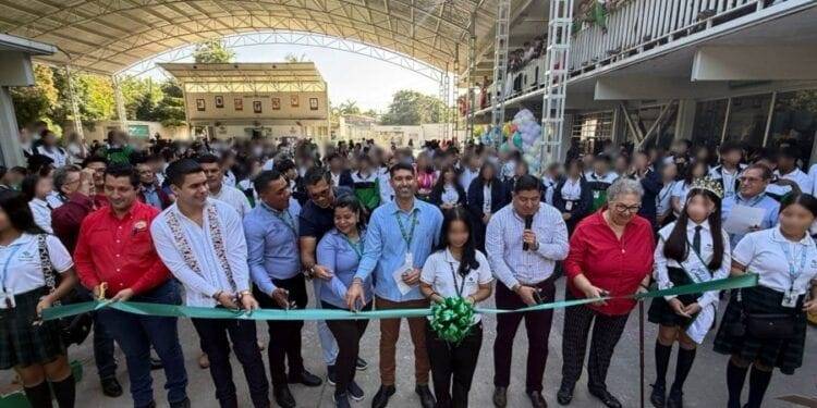 Se impulsará interés de estudiantes de CONALEP Apatzingán por la tecnología: Hugo Molina